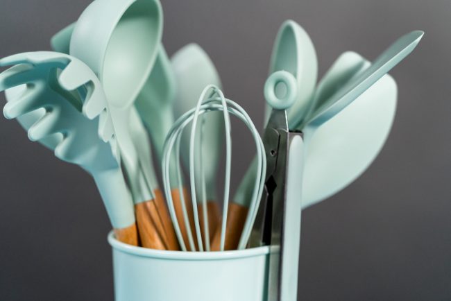 LSR Injection Molding for Kitchenware Silicone | Jiaze Silicone
